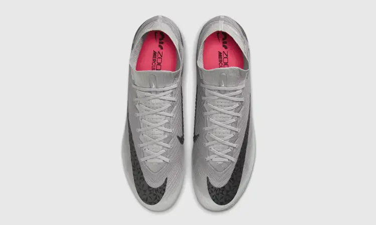 Rising Gem pack! Dit zijn de grijze voetbalschoenen van Nike! 
